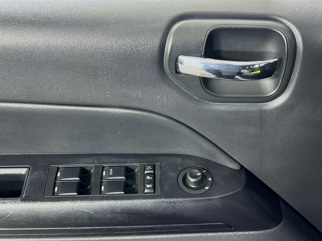 2017 Jeep Compass Sport - Photo 15