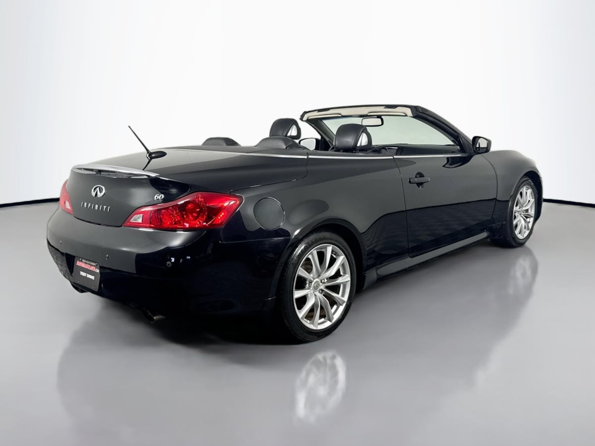 2014 INFINITI Q60 Convertible Base - Photo 6
