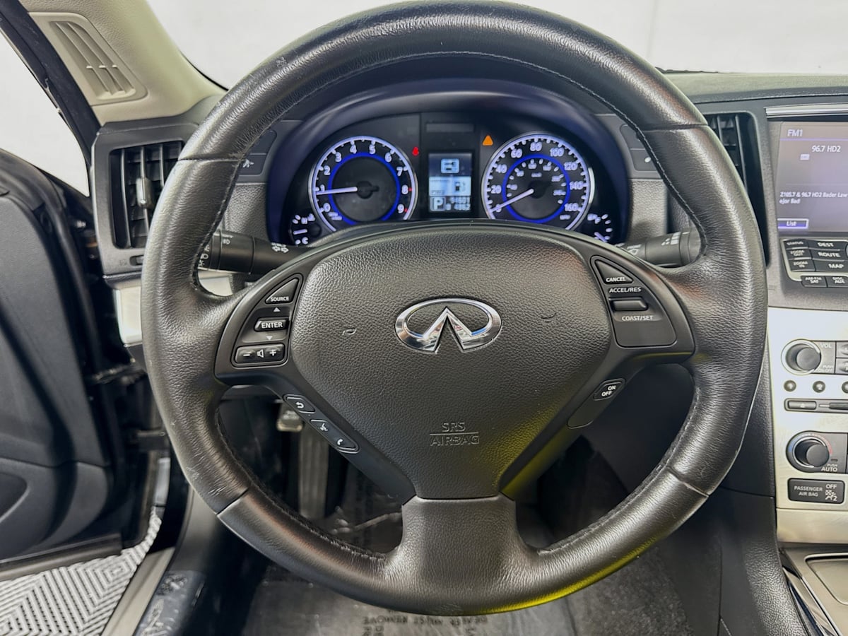 2014 INFINITI Q60 Convertible Base - Photo 12