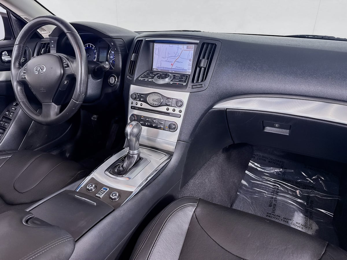 2014 INFINITI Q60 Convertible Base - Photo 32