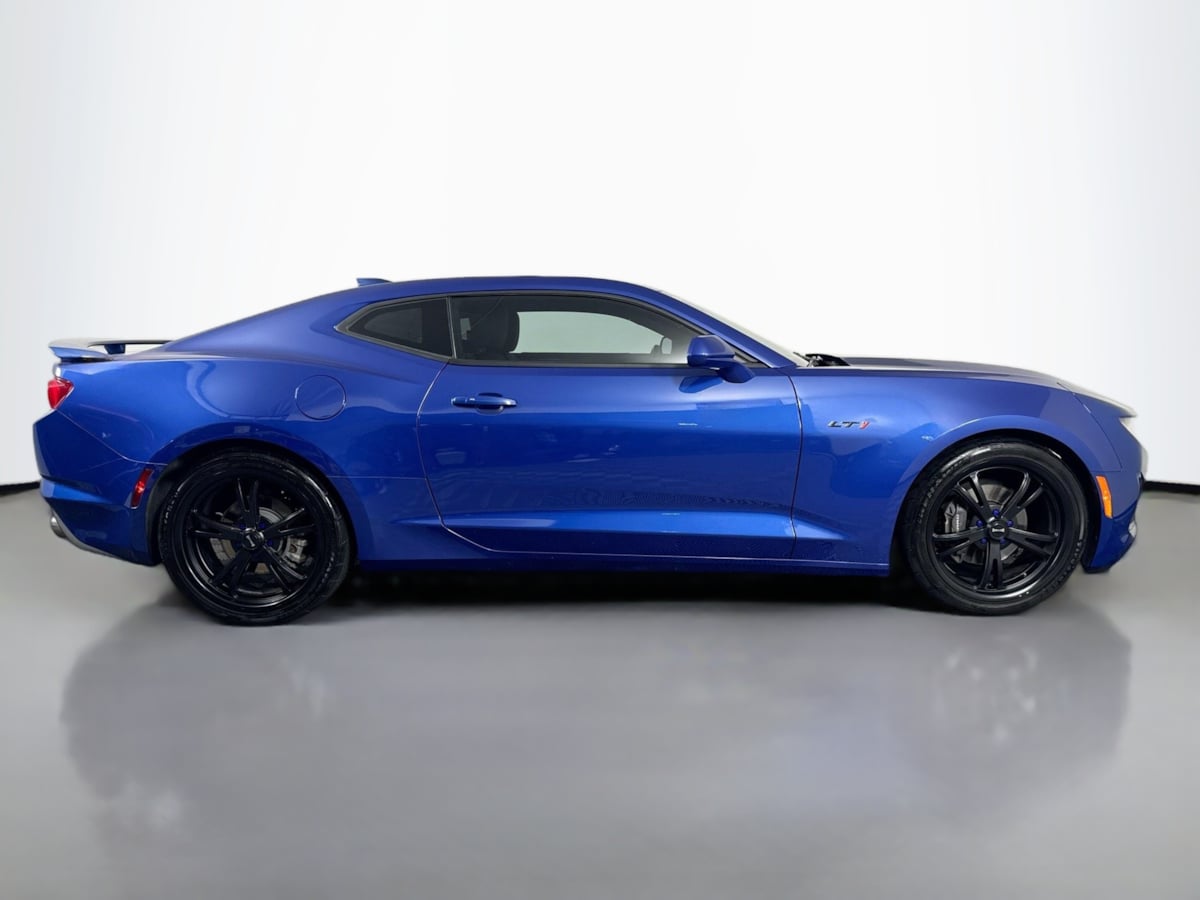 2020 Chevrolet Camaro LT1 photo 4
