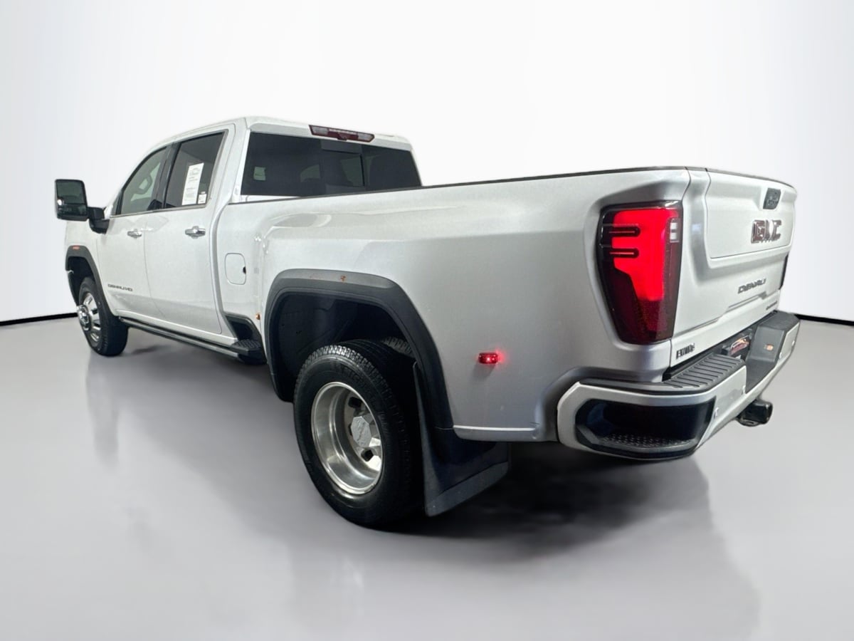 2024 Gmc Sierra HD Denali photo 3
