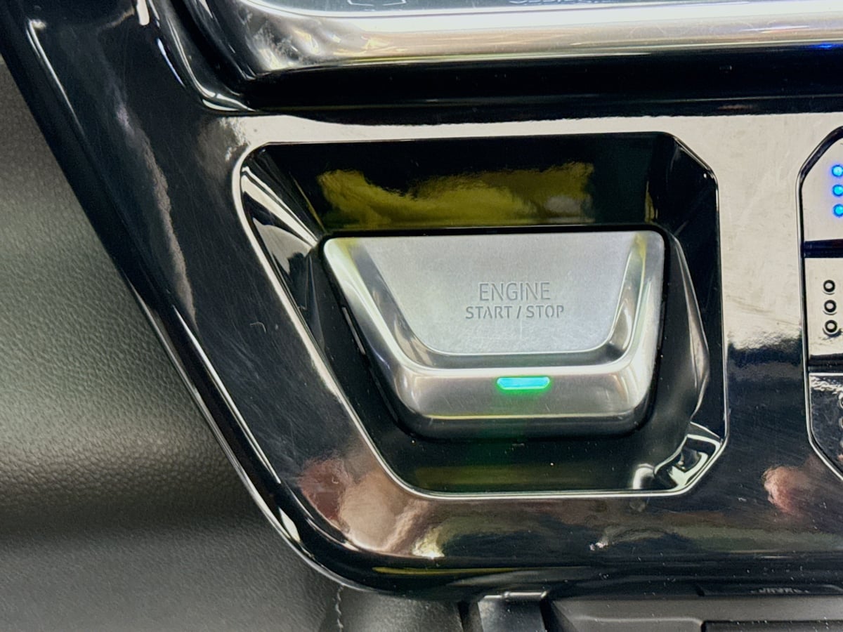 2024 Gmc Sierra HD Denali photo 13