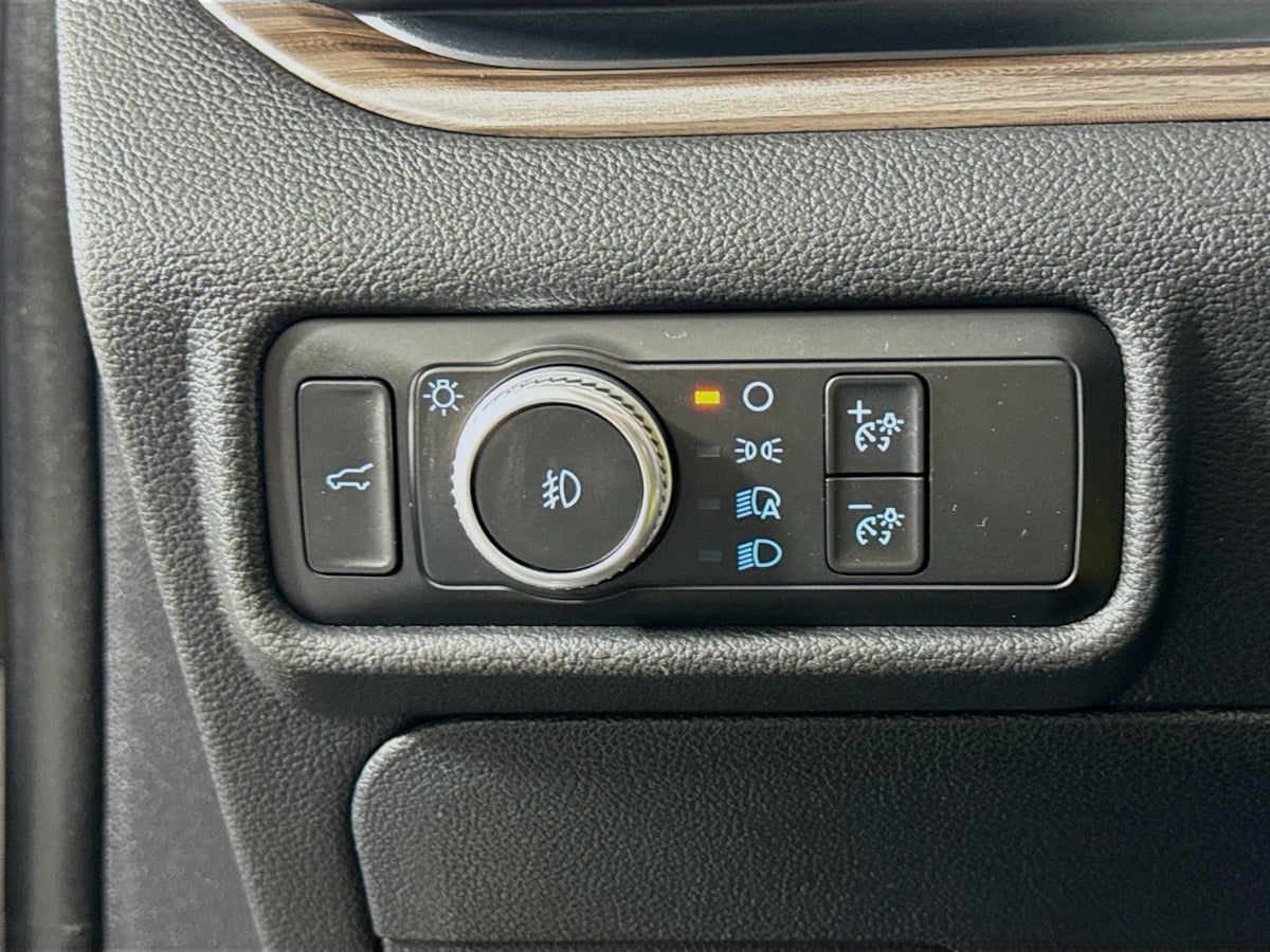 2020 Ford Explorer Limited photo 4