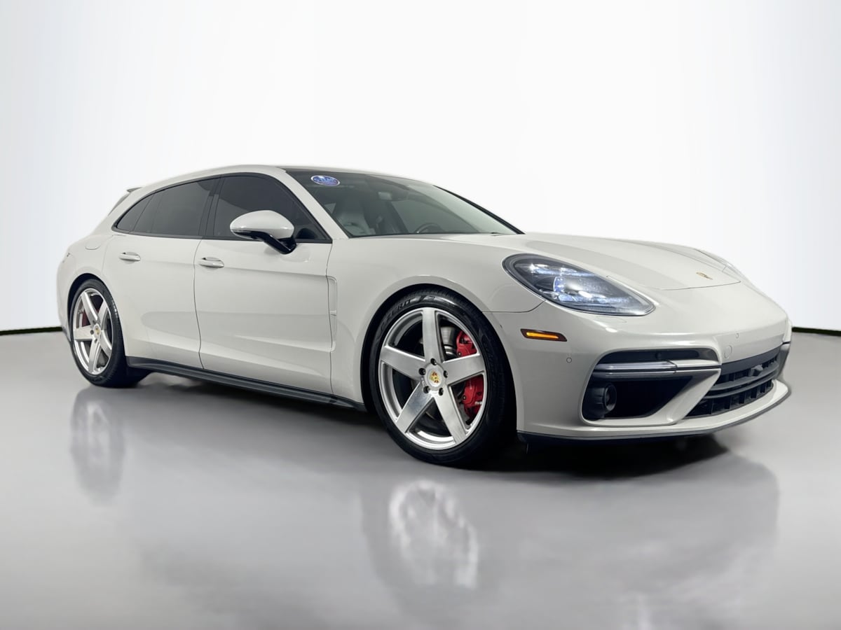 2018 Porsche Panamera Turbo Sport Turismo photo 3