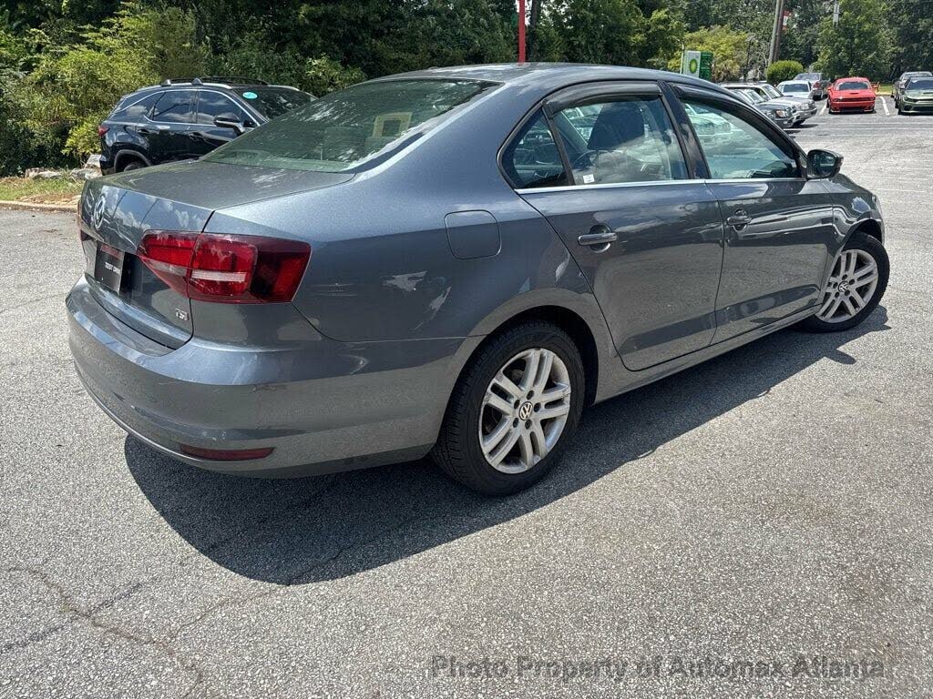 2017 Volkswagen Jetta 1.4T S photo 3