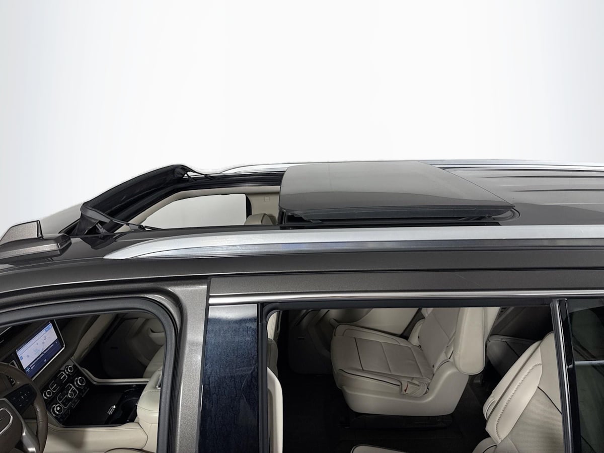 2021 GMC Yukon Denali - Photo 30