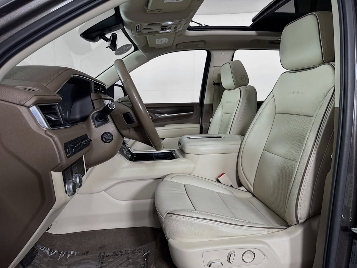 2021 GMC Yukon Denali - Photo 29