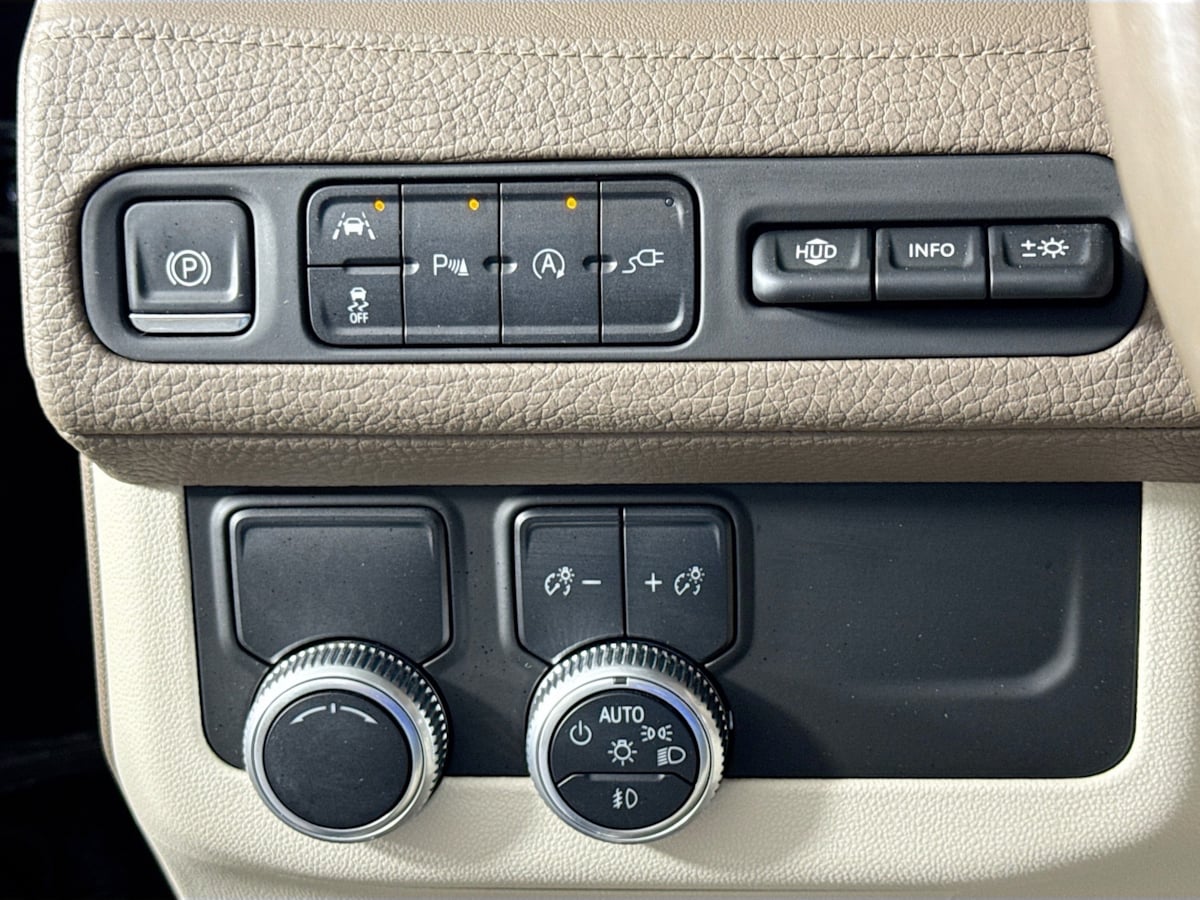 2021 GMC Yukon Denali - Photo 12