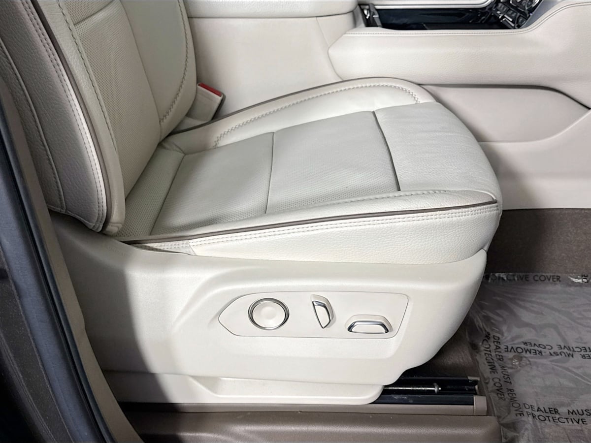 2021 GMC Yukon Denali - Photo 41