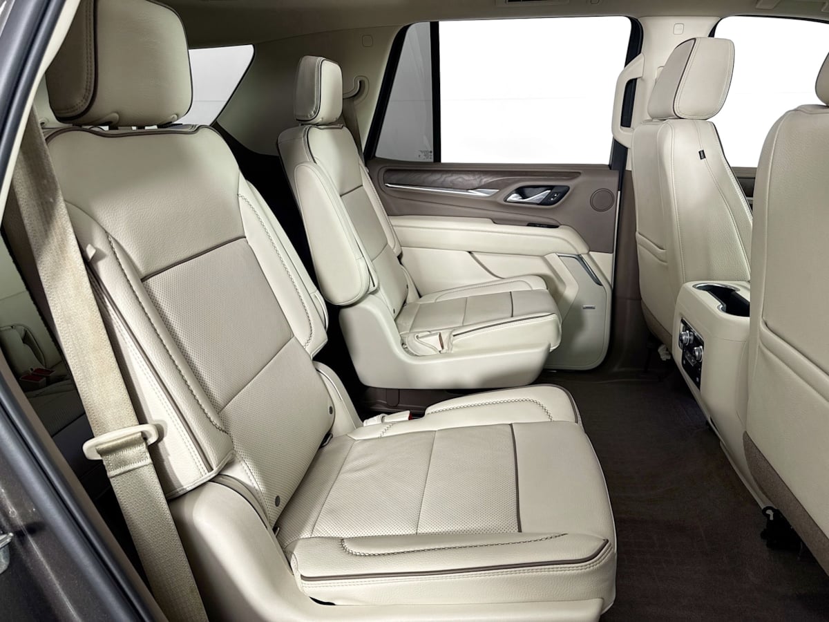 2021 GMC Yukon Denali - Photo 38