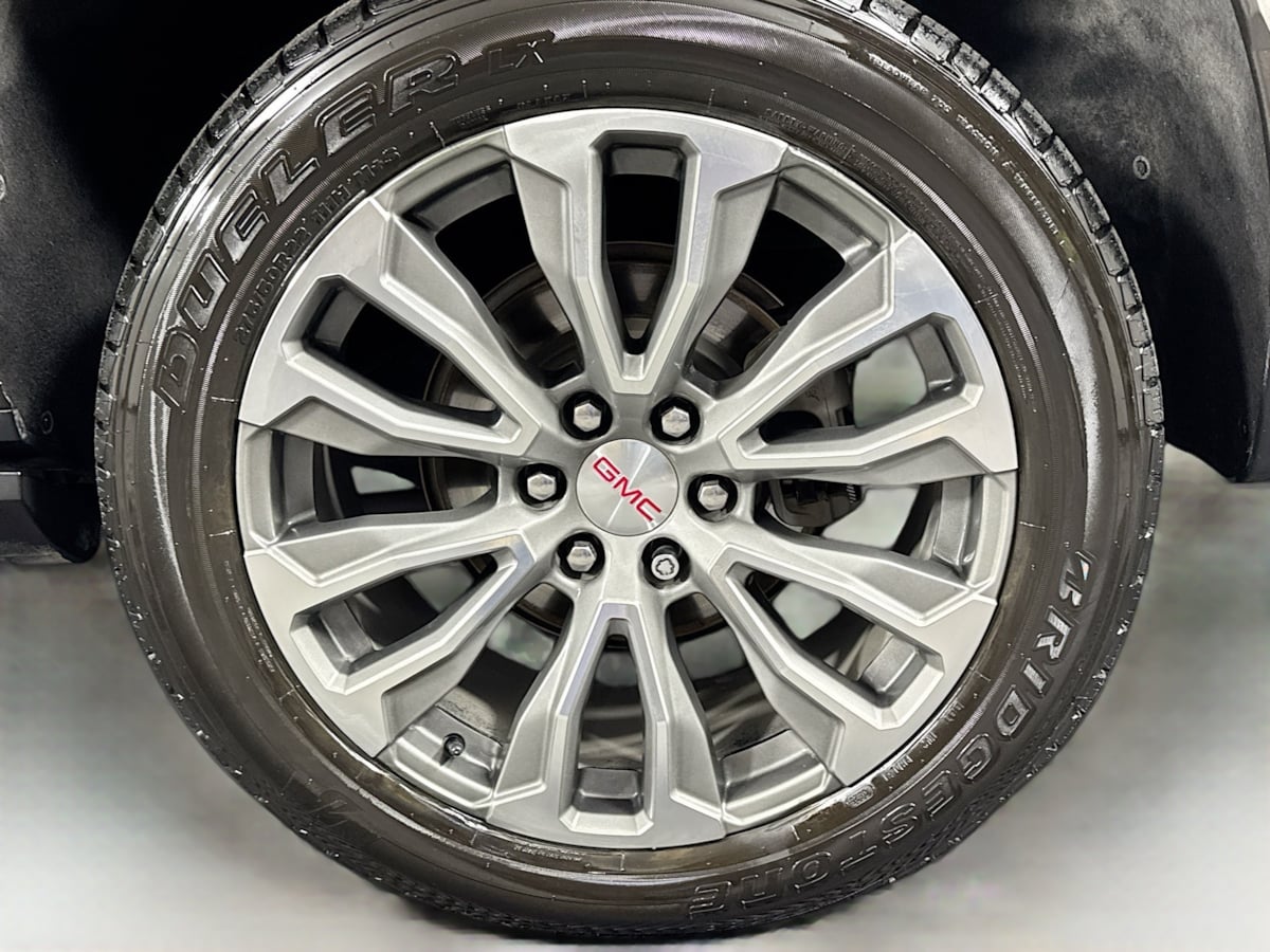 2021 GMC Yukon Denali - Photo 43