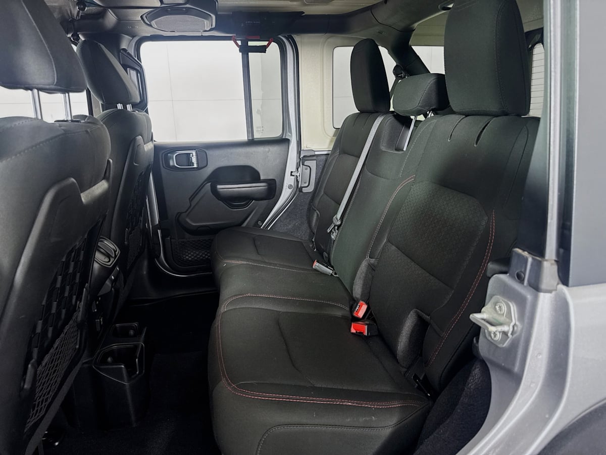 2020 Jeep Wrangler Unlimited Rubicon photo 24