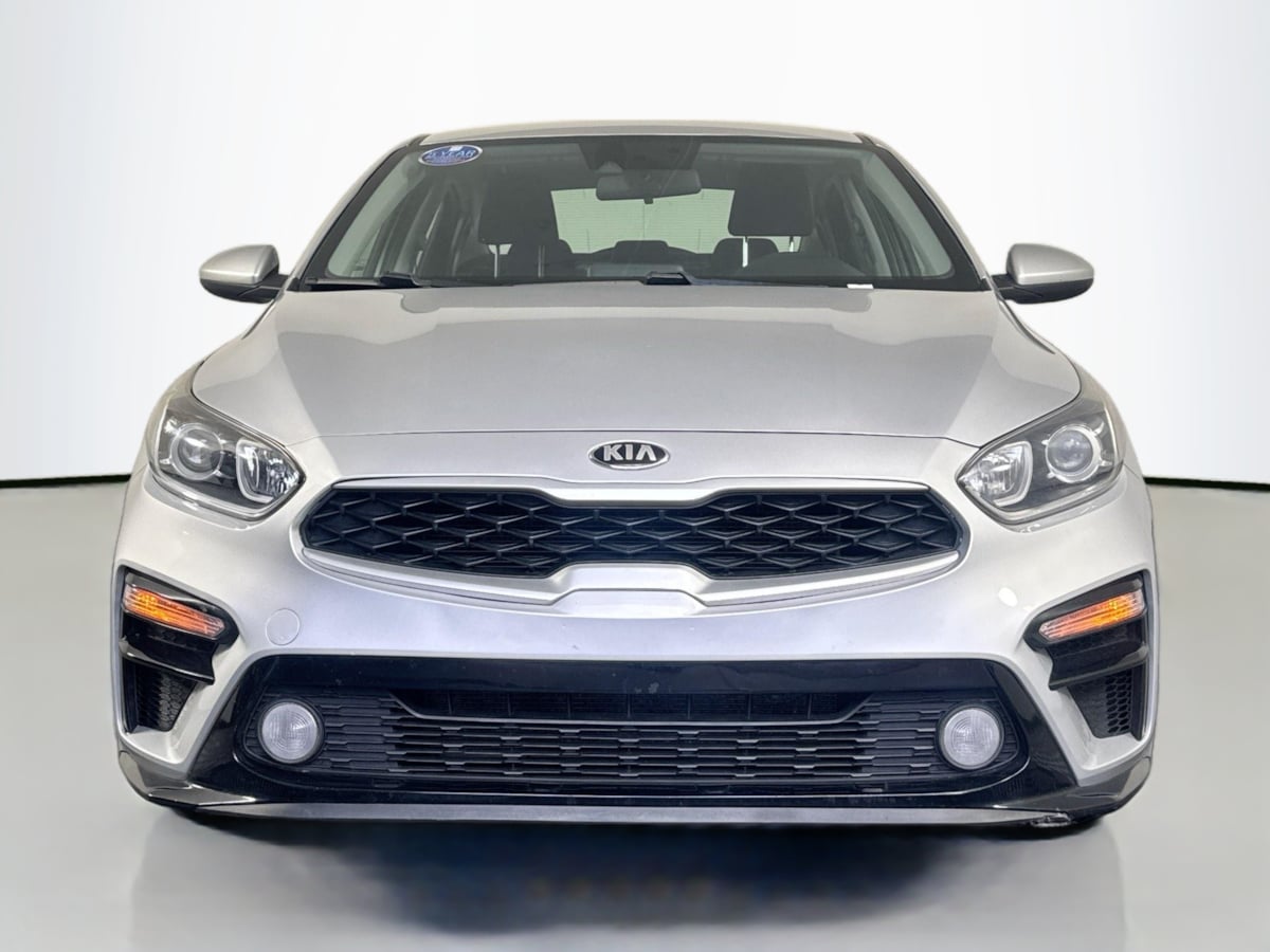 2019 Kia Forte LXS photo 2