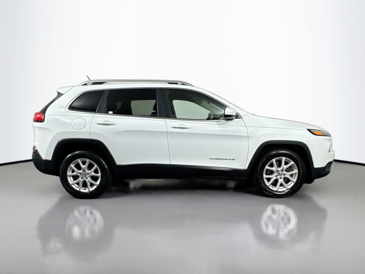 2014 Jeep Cherokee Latitude photo 3
