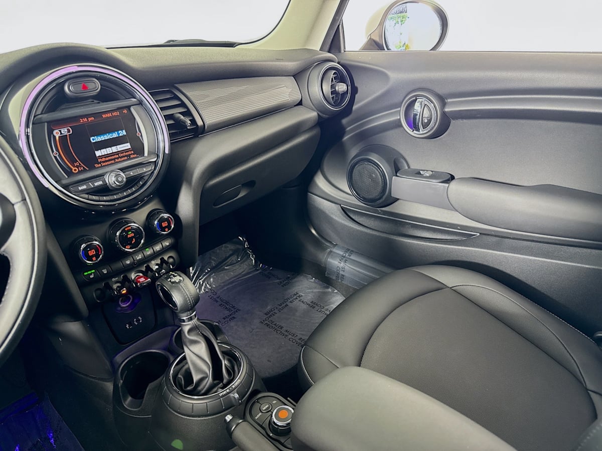 2015 Mini Cooper Hardtop photo 18
