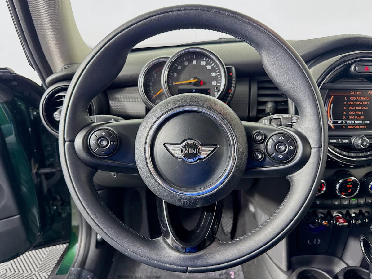 2015 Mini Cooper Hardtop photo 9
