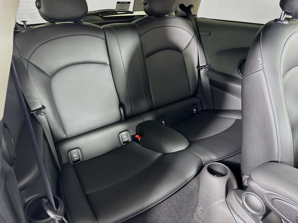 2015 Mini Cooper Hardtop photo 21