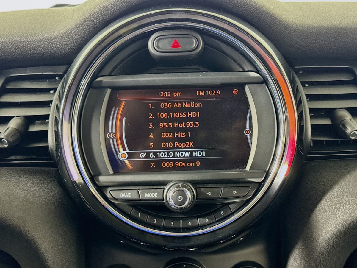 2015 Mini Cooper Hardtop photo 11