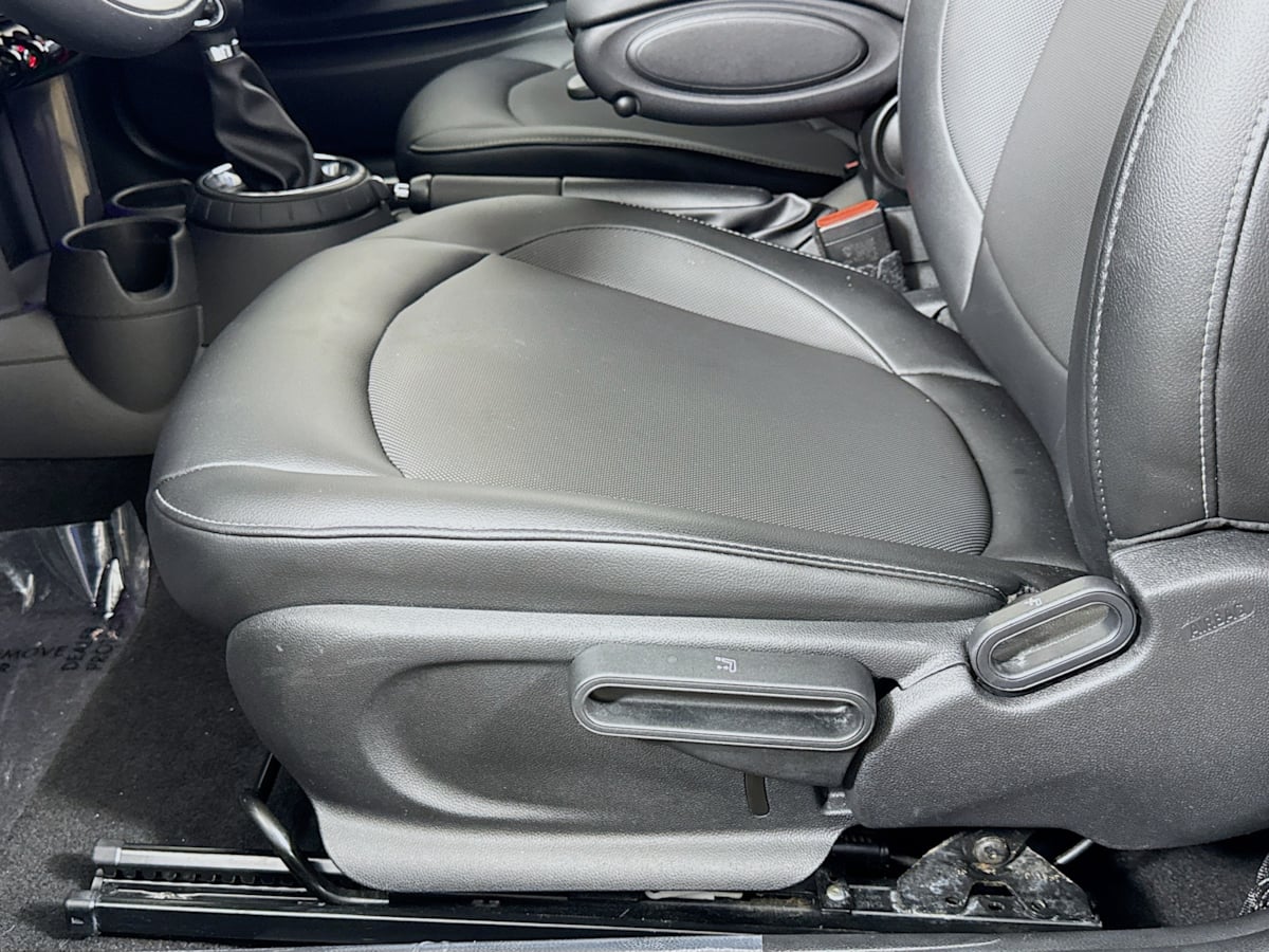 2015 Mini Cooper Hardtop photo 14