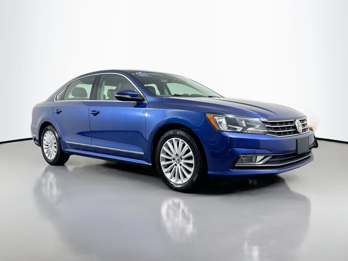 2016 Volkswagen Passat SE photo 3