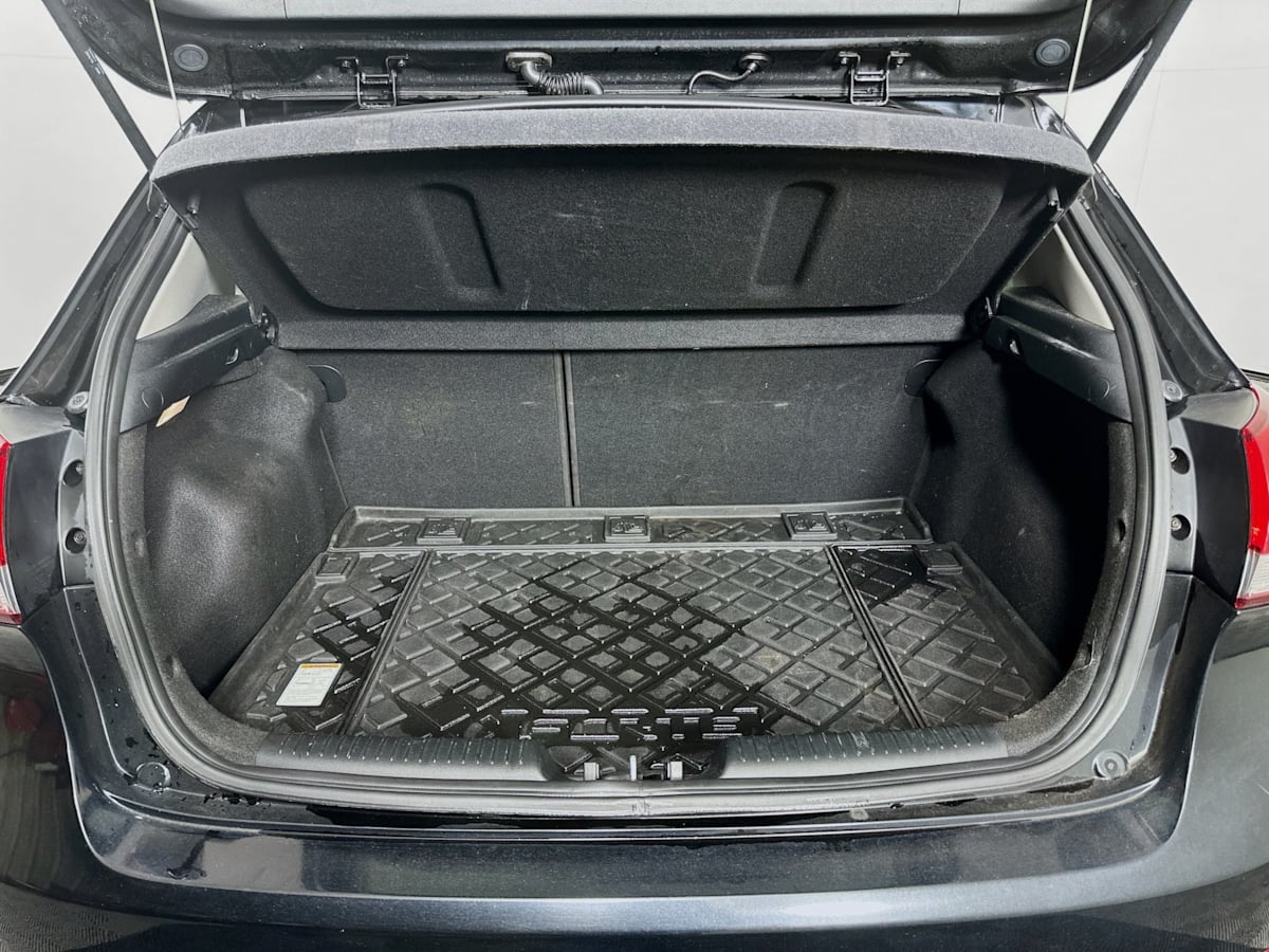 2016 Kia Forte 5-Door LX photo 23