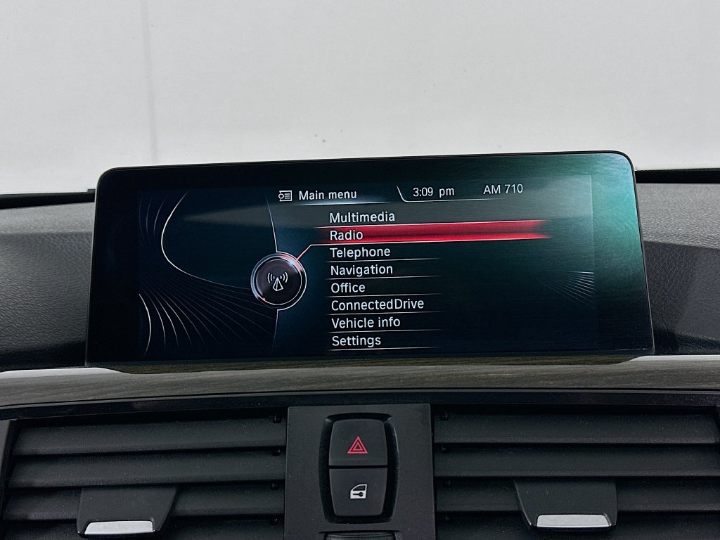 Photo 15 of this BMW 4 Series