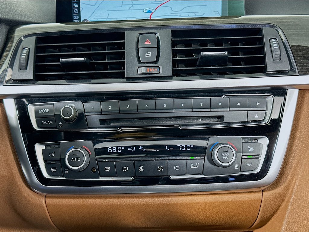 Photo 16 of this BMW 4 Series