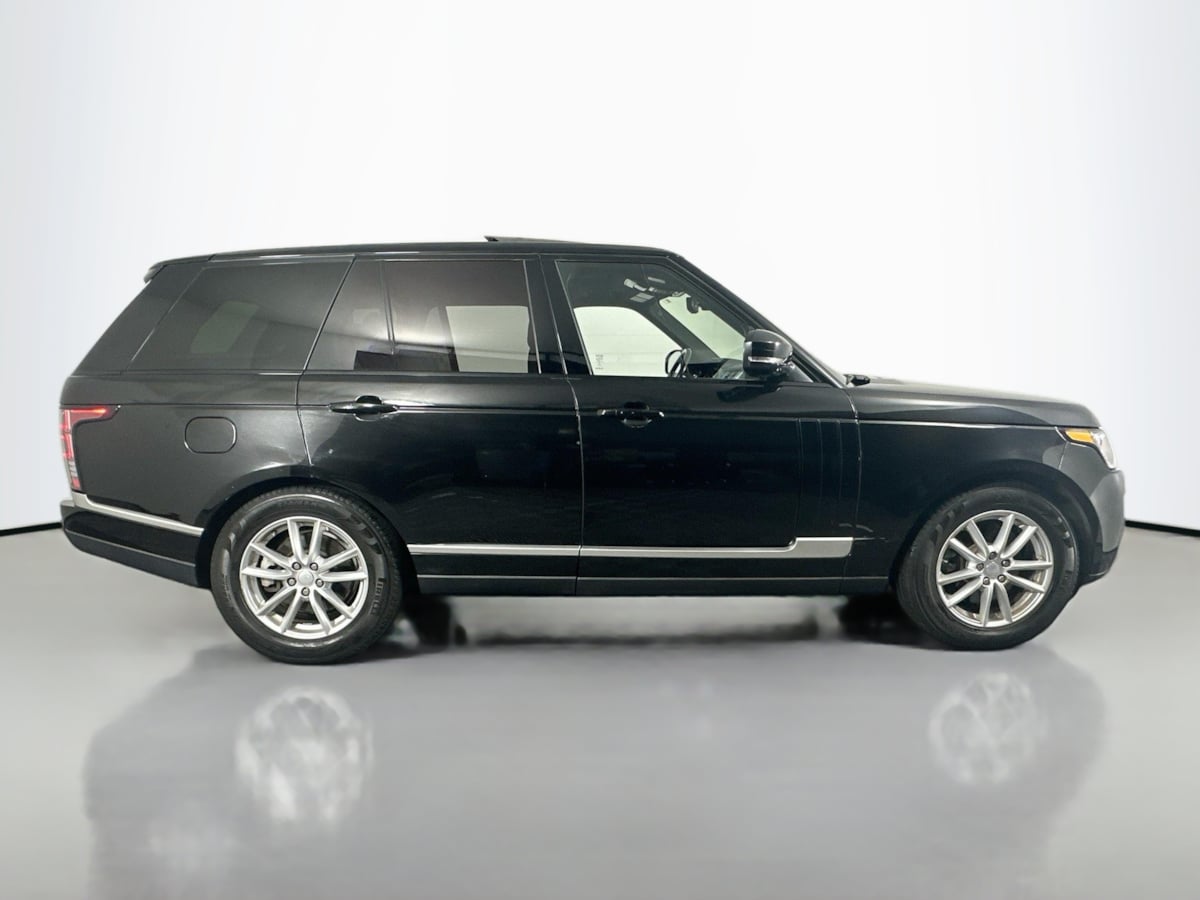 2016 Land Rover Range Rover SuperCharged photo 4