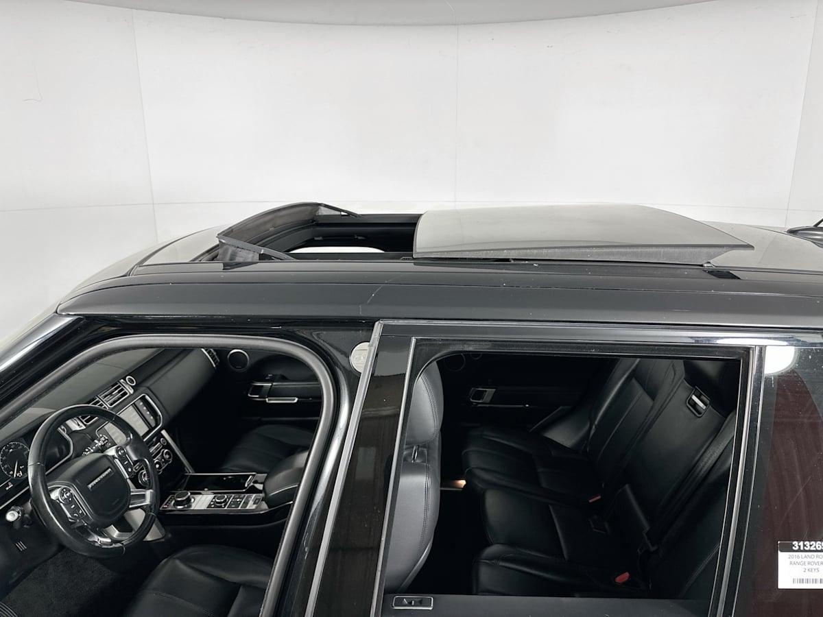 2016 Land Rover Range Rover SuperCharged photo 26