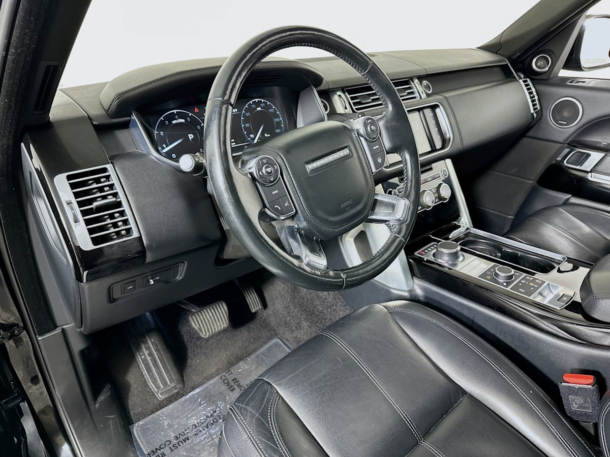 2016 Land Rover Range Rover SuperCharged photo 9