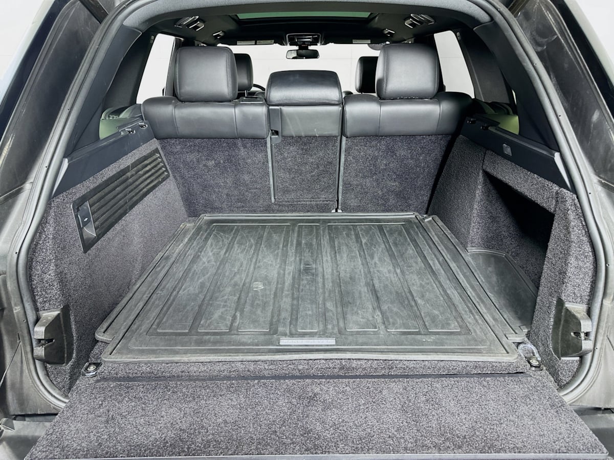 2016 Land Rover Range Rover SuperCharged photo 31