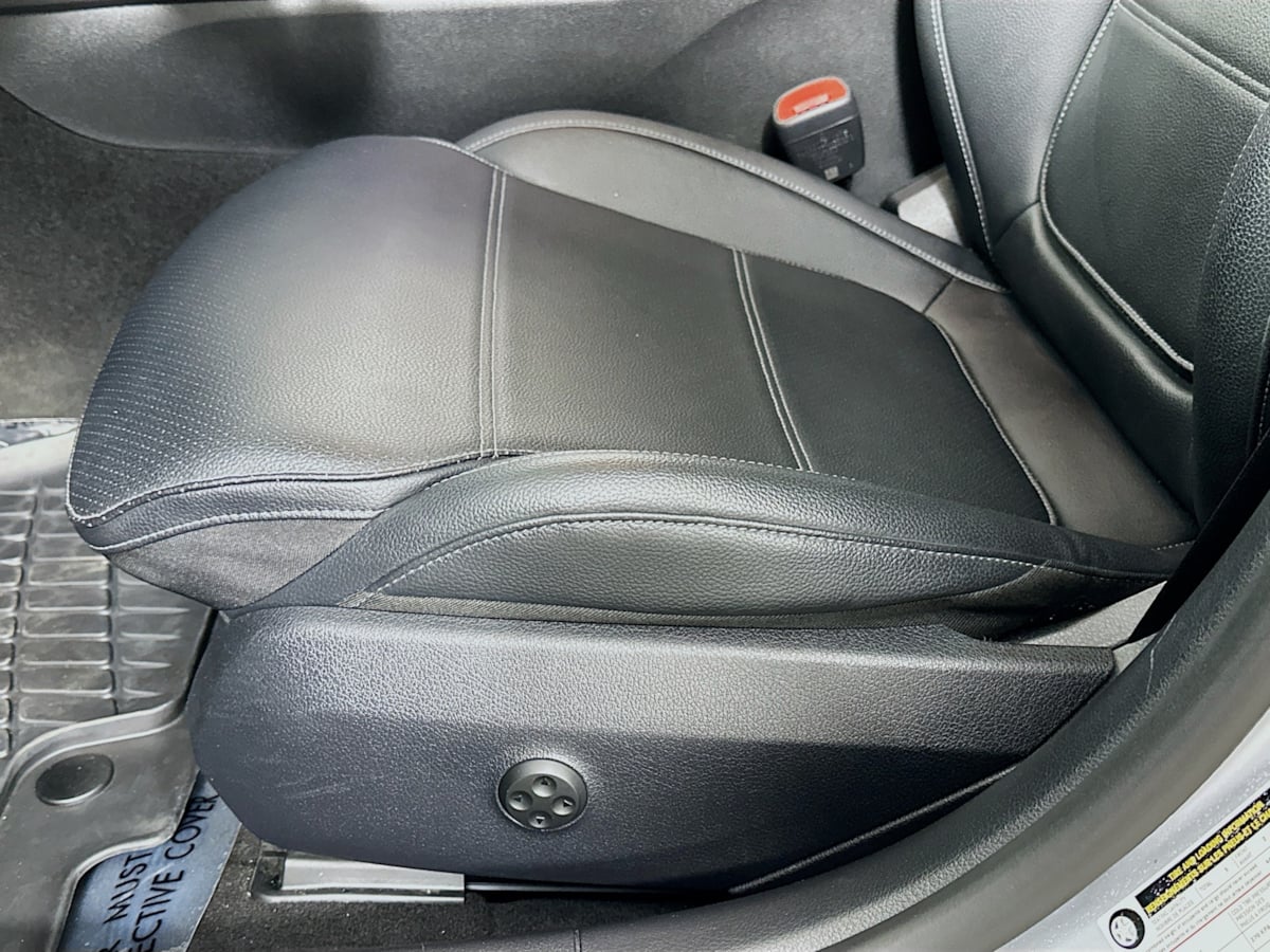 2022 Mercedes Benz C 300 4MATIC Sedan photo 23