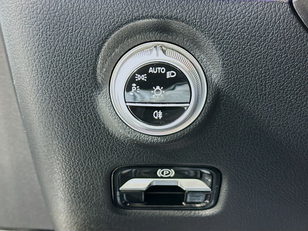 2022 Mercedes-Benz C-Class Sedan C 300 - Photo 11