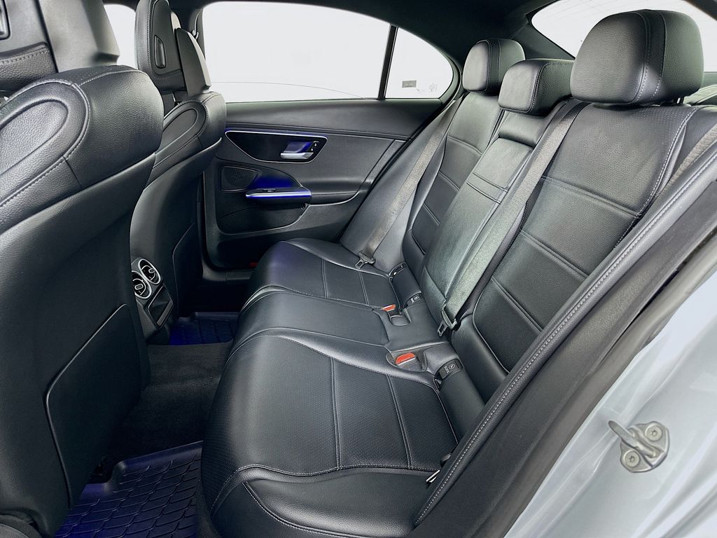 2022 Mercedes-Benz C-Class Sedan C 300 - Photo 31