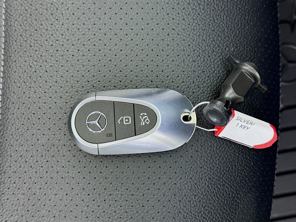 2022 Mercedes-Benz C-Class Sedan C 300 - Photo 40