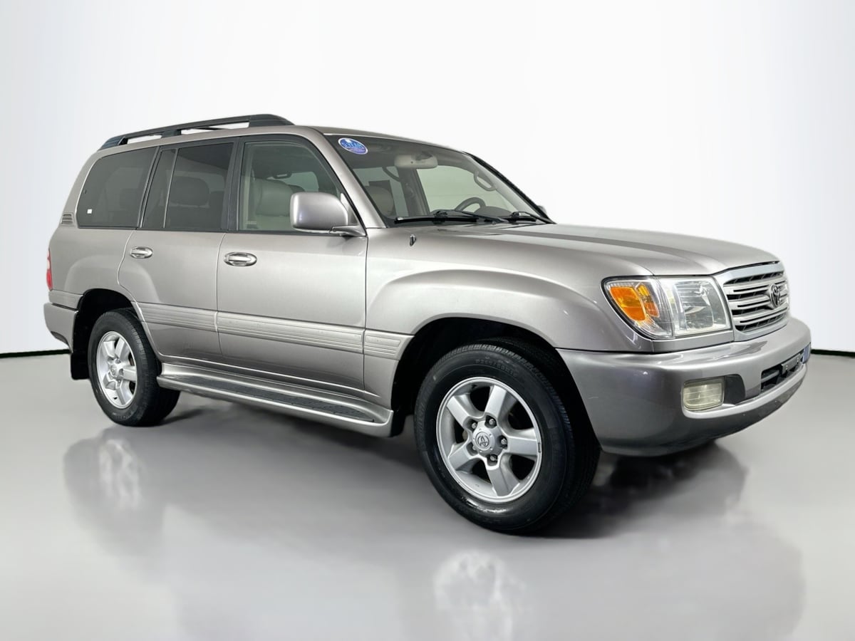 2004 Toyota Land Cruiser Base photo 3