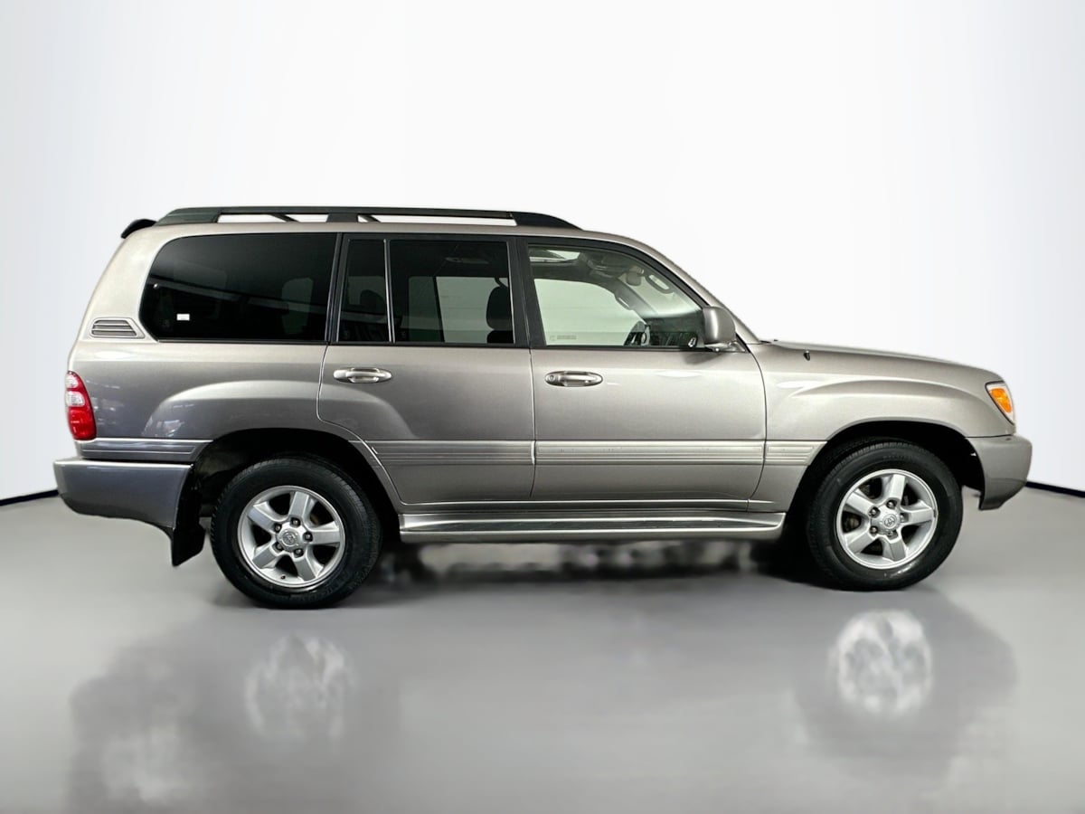2004 Toyota Land Cruiser Base photo 4