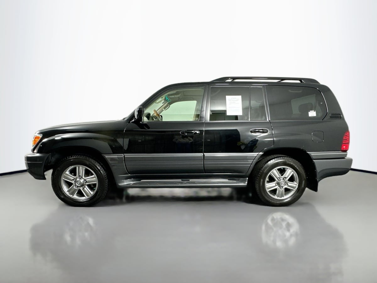 2006 Lexus LX 470 Base photo 8