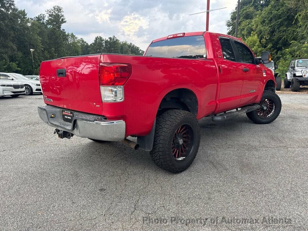 2013 Toyota Tundra Double Cab photo 3