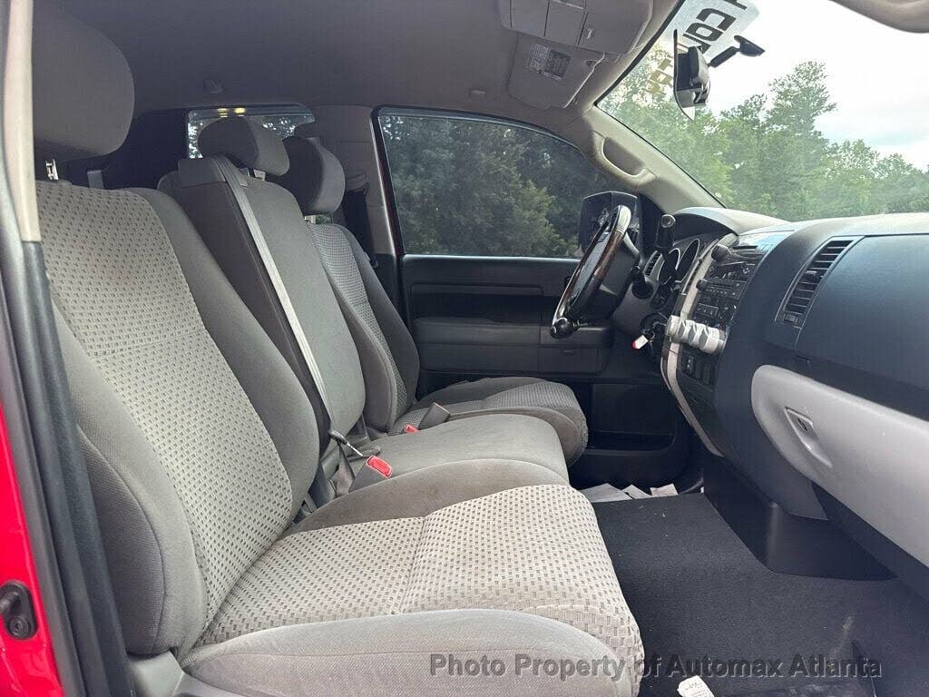 2013 Toyota Tundra Double Cab photo 8