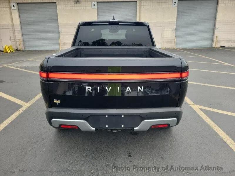 2022 Rivian R1T Adventure photo 9