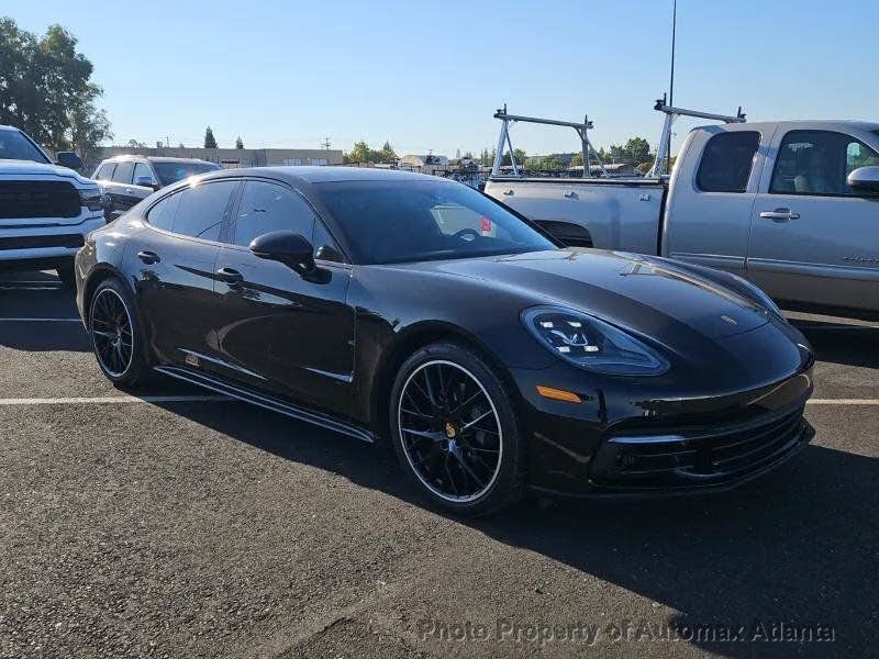 2018 Porsche Panamera 4S photo 2