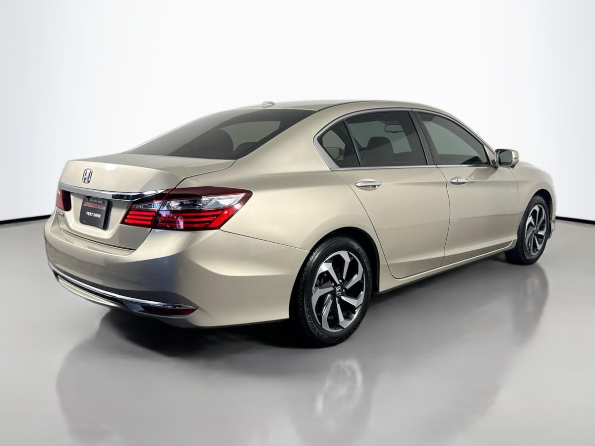 2016 Honda Accord EX-L photo 5