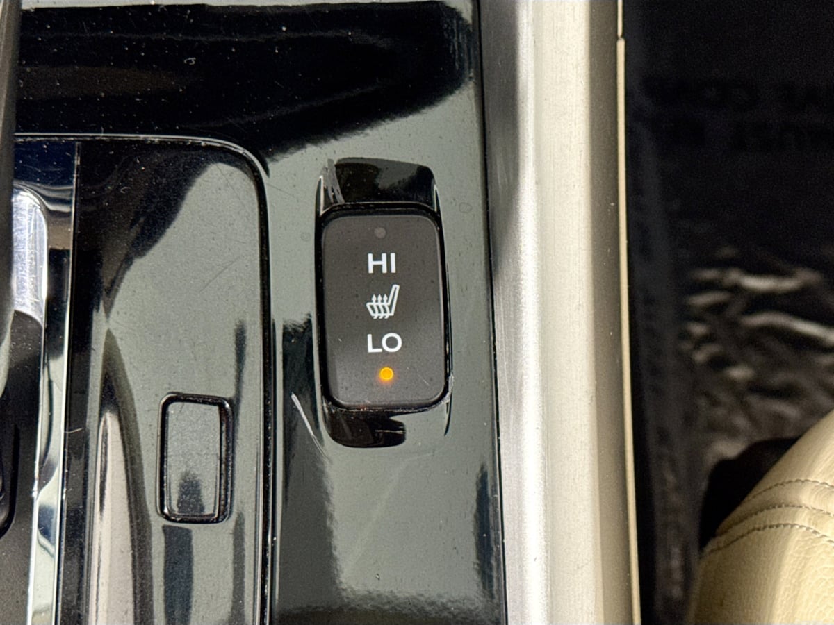 2016 Honda Accord EX-L photo 21