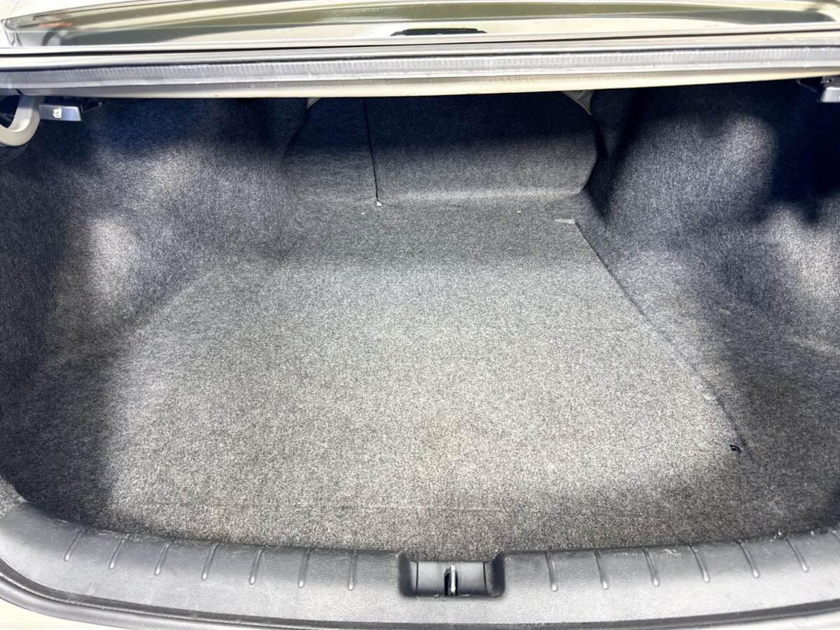 2016 Honda Accord EX-L photo 28