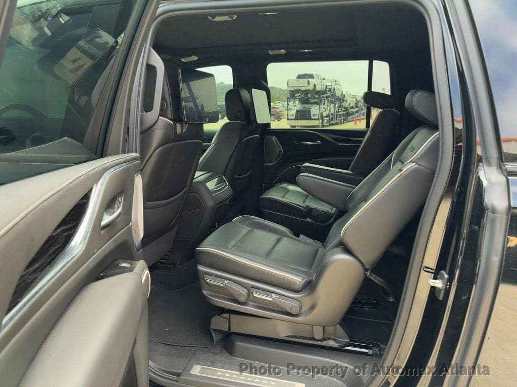 2021 Cadillac Escalade ESV Sport photo 4