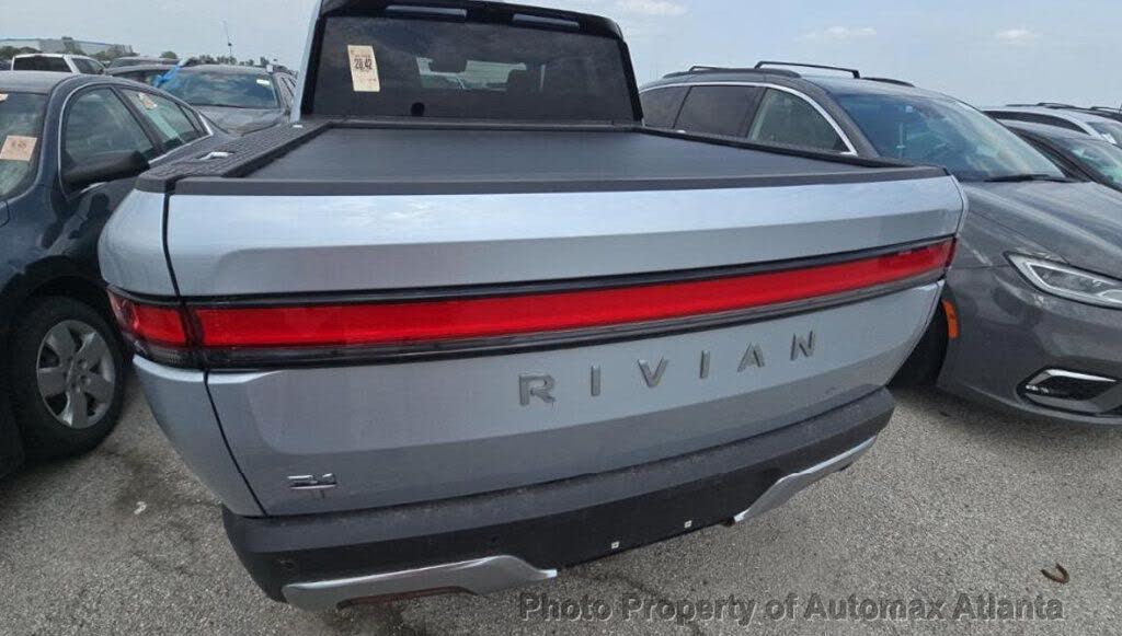 2025 Rivian R1T Adventure photo 13