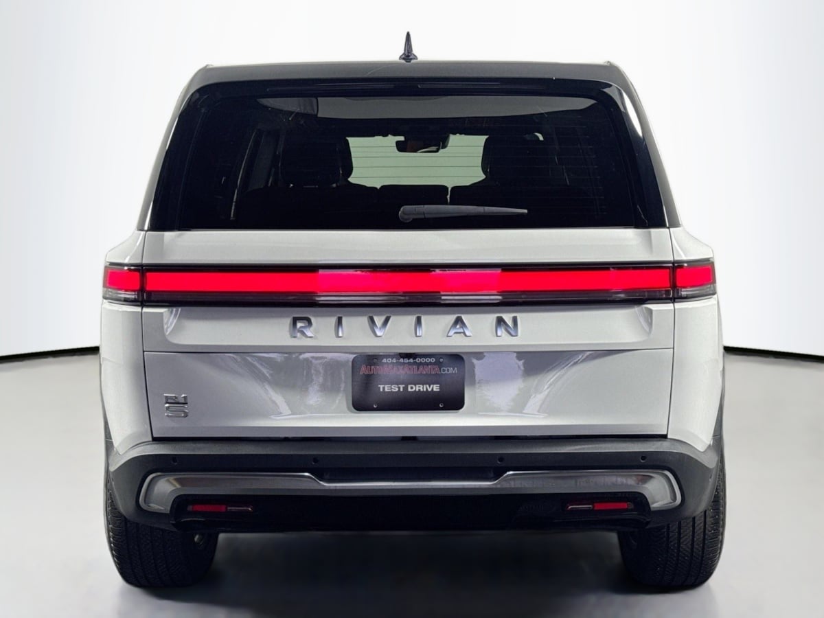 2024 Rivian R1S Adventure photo 5