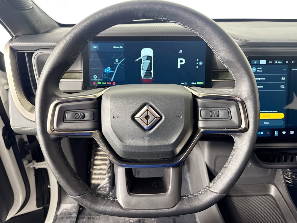 2024 Rivian R1S Adventure photo 8